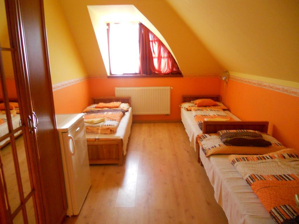 Kertvarosi Vendeghaz Orosháza Exterior foto